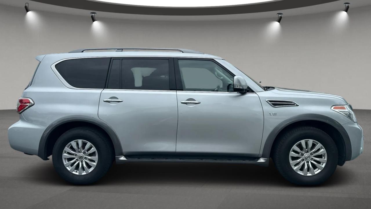 Nissan Armada Platinum AWD 2017