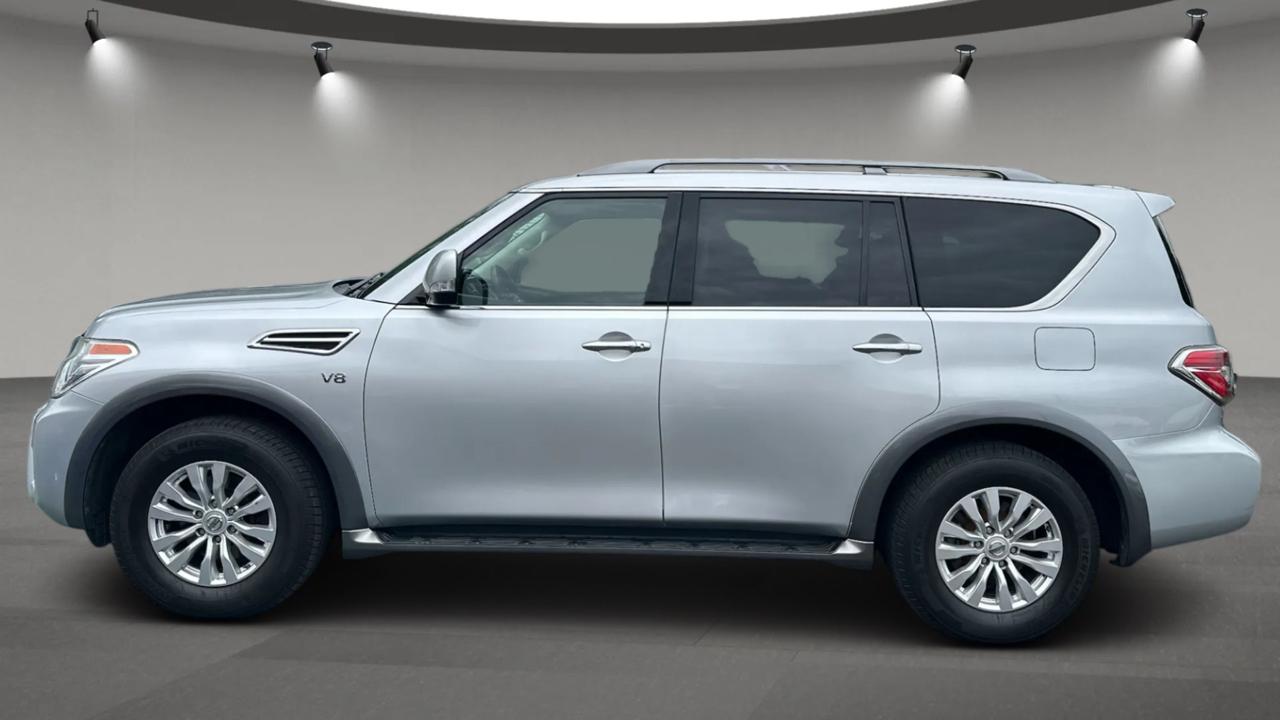 Nissan Armada Platinum AWD 2017