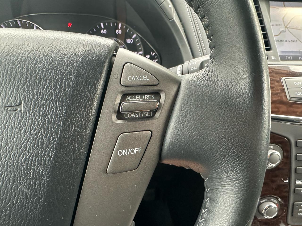 Nissan Armada Platinum AWD 2017