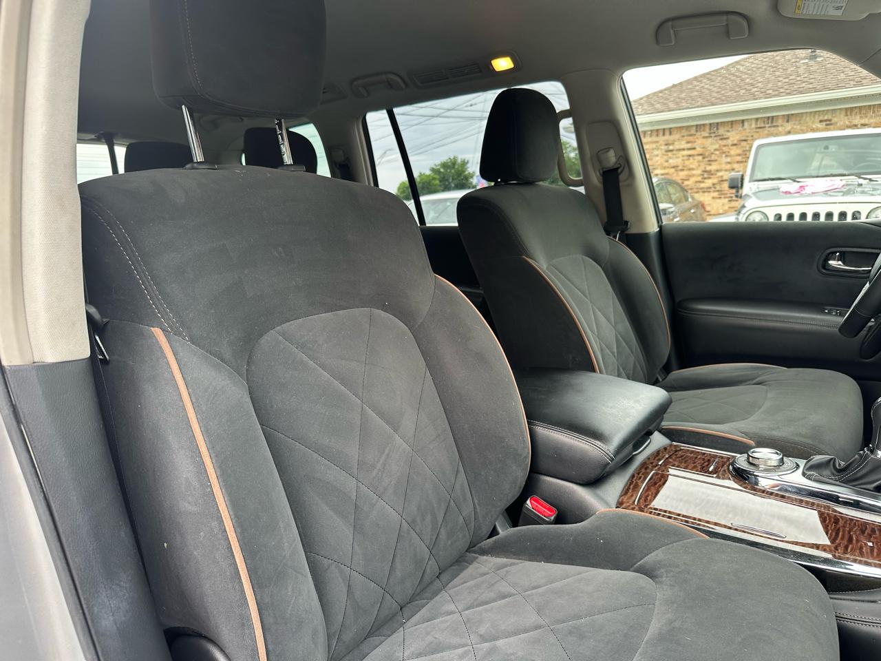 Nissan Armada Platinum AWD 2017
