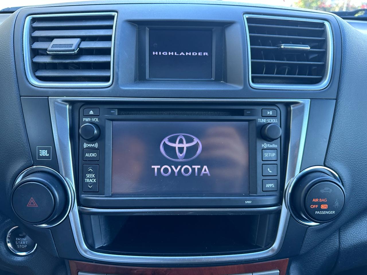 Toyota Highlander Limited 2WD 2013