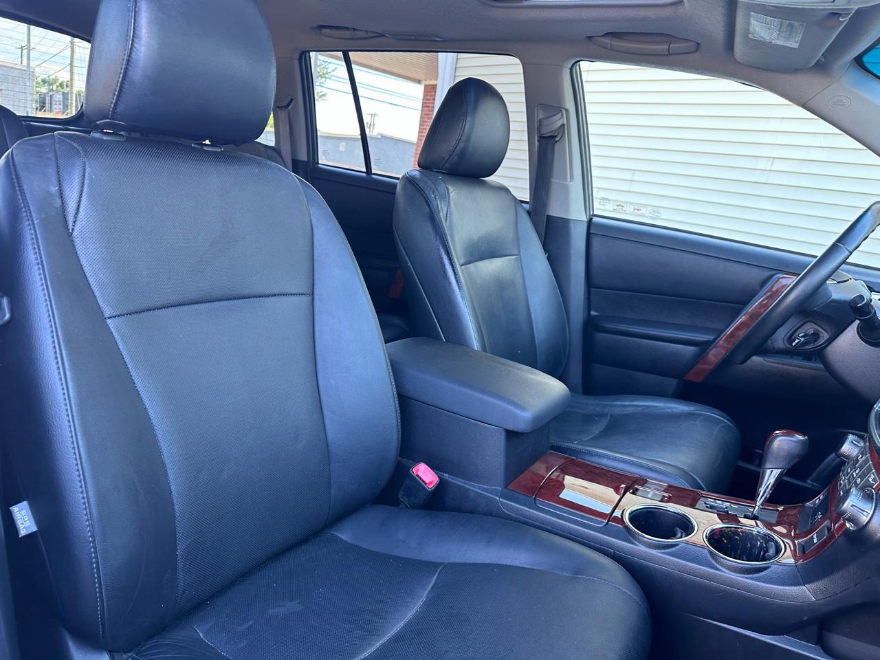 Toyota Highlander Limited 2WD 2013