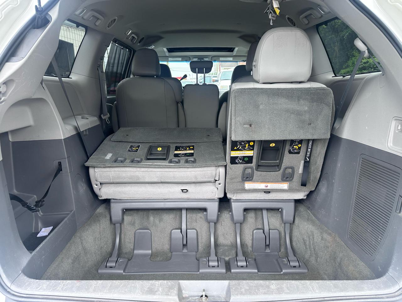 Toyota Sienna XLE FWD 8-Passenger V6 2015