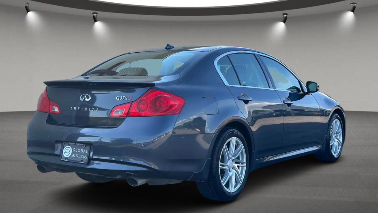 Infiniti G Sedan G37x AWD 2011