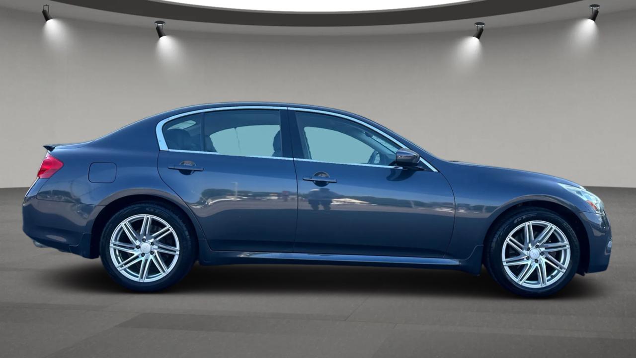 Infiniti G Sedan G37x AWD 2011