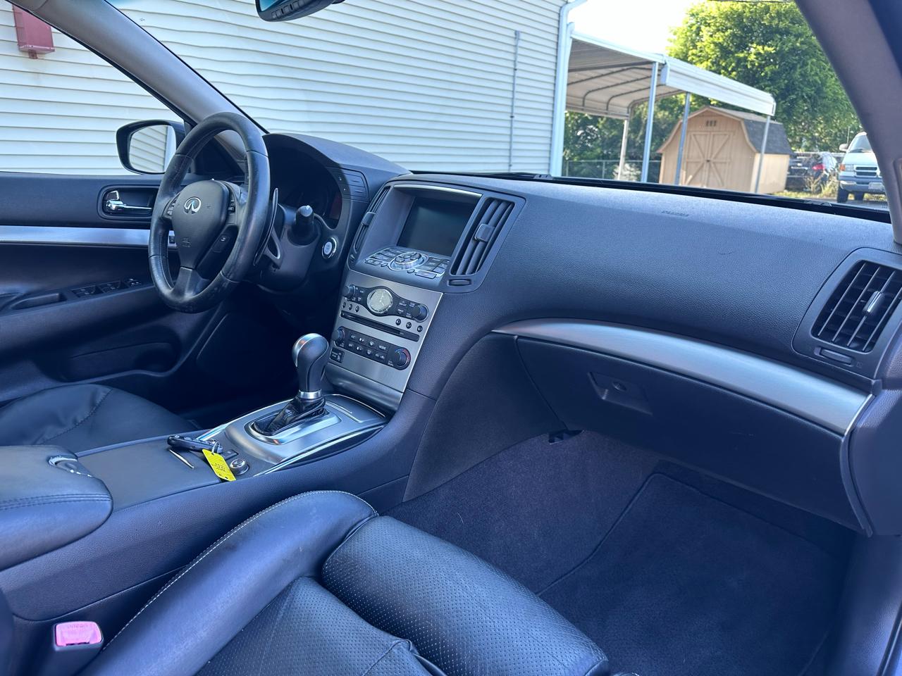 Infiniti G Sedan G37x AWD 2011