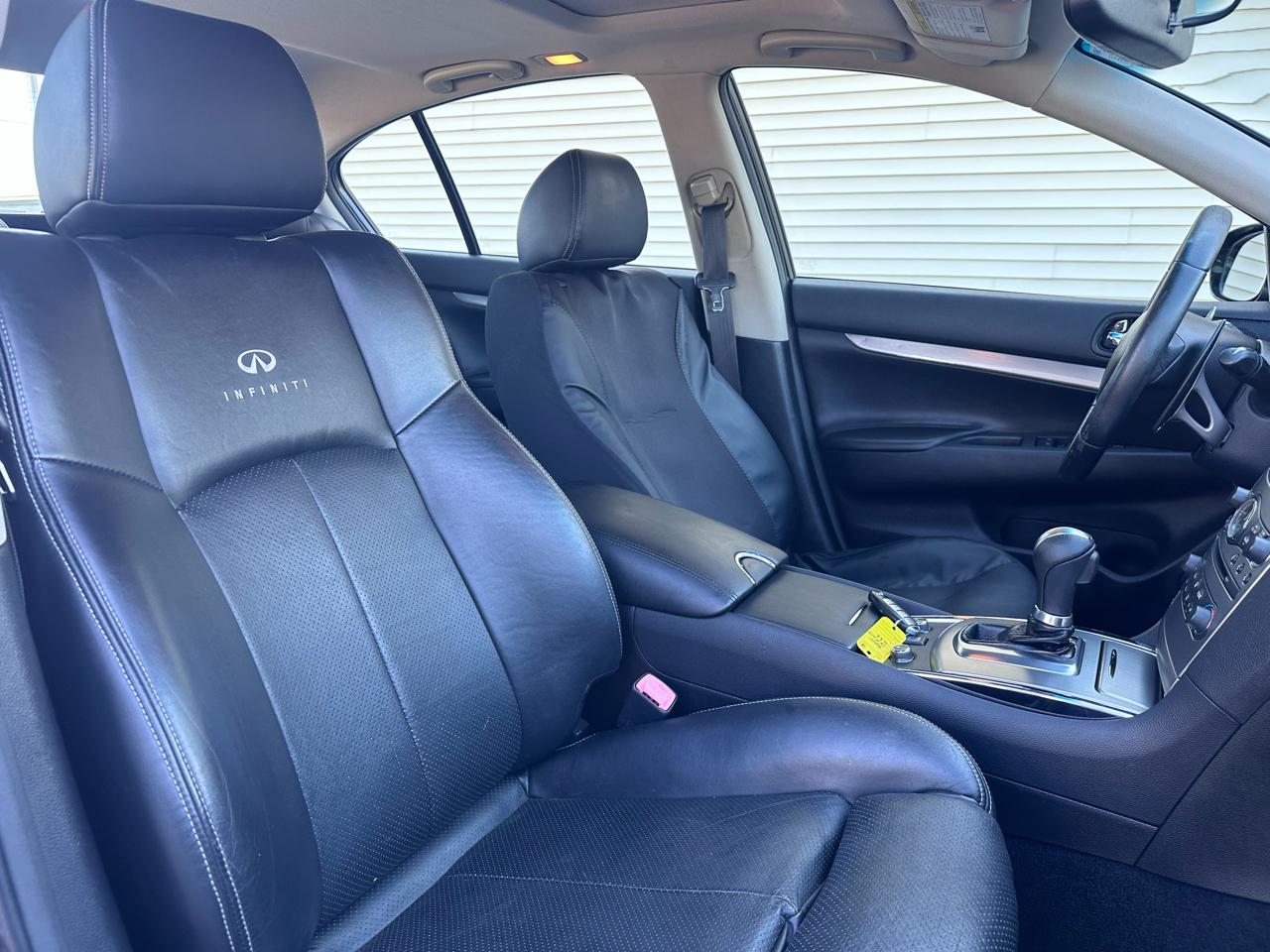 Infiniti G Sedan G37x AWD 2011