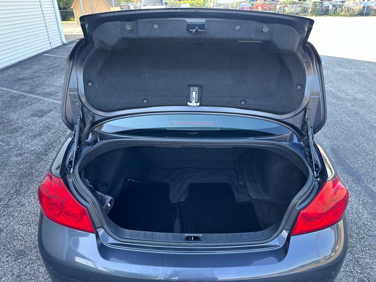 Infiniti G Sedan G37x AWD 2011