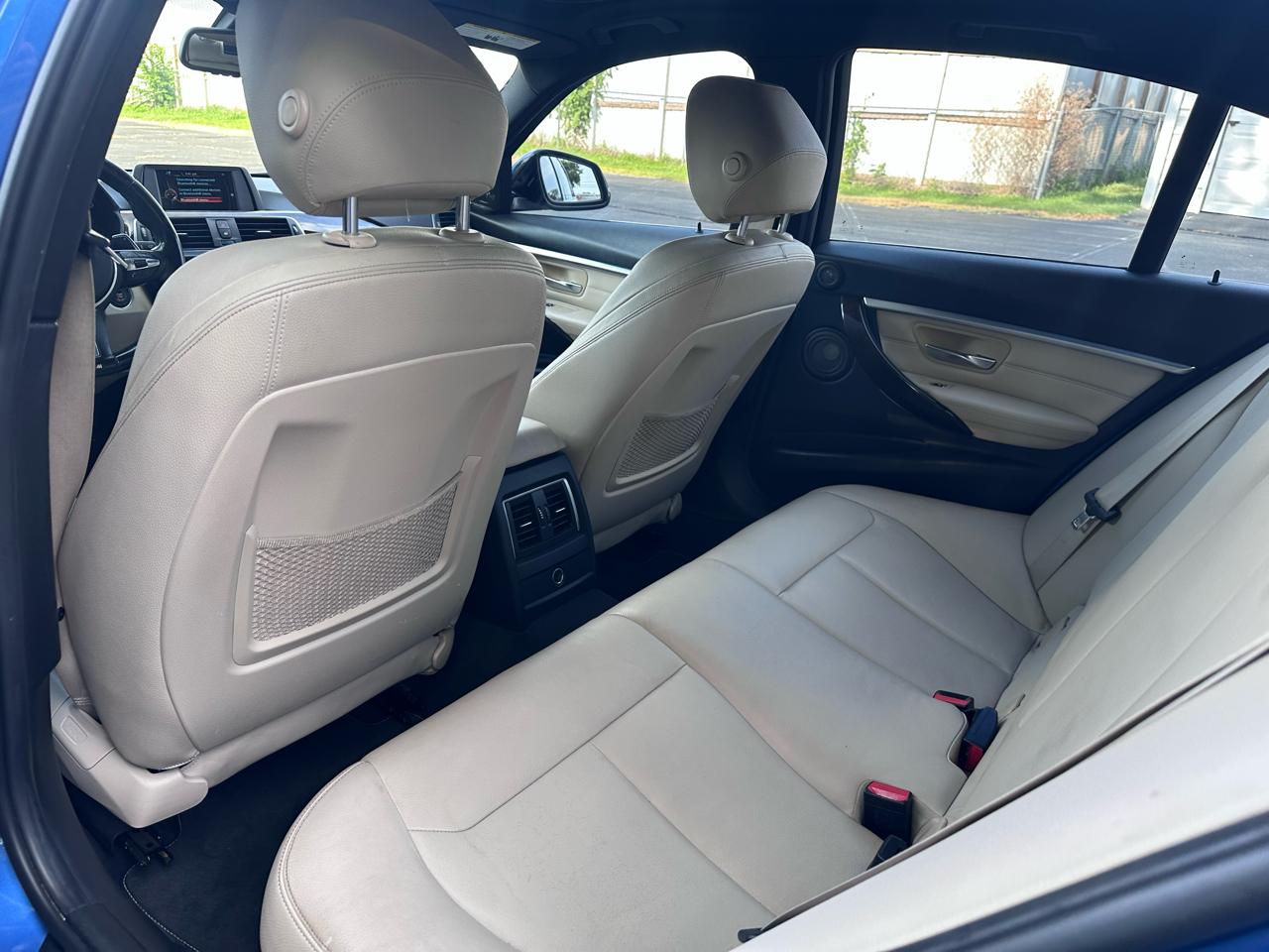 BMW 3-Series 328i SULEV 2016