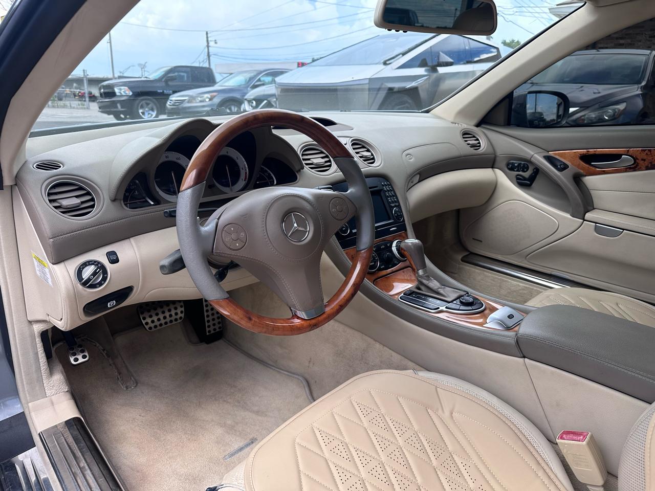 Mercedes-Benz SL-Class SL550 2009