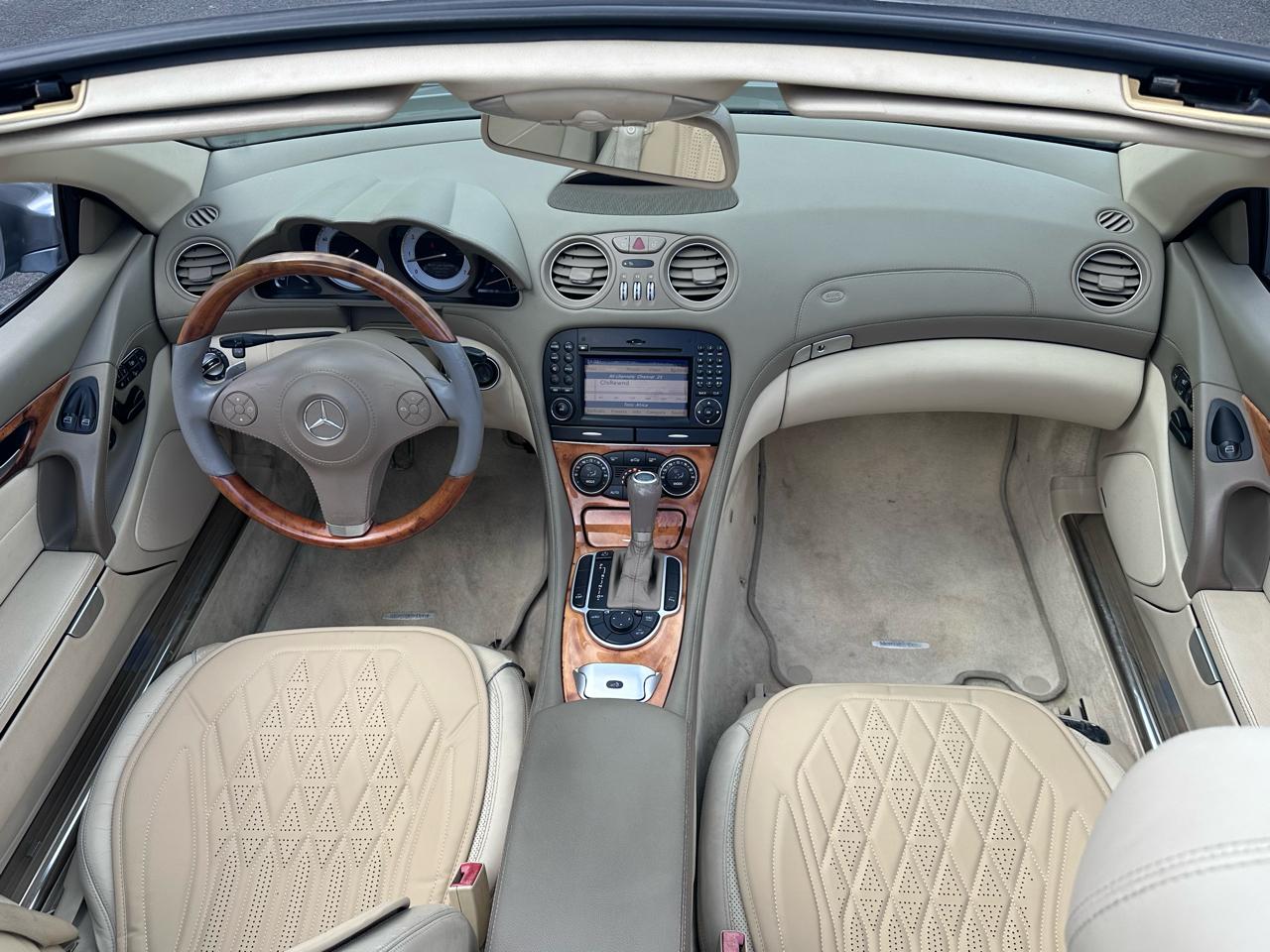 Mercedes-Benz SL-Class SL550 2009