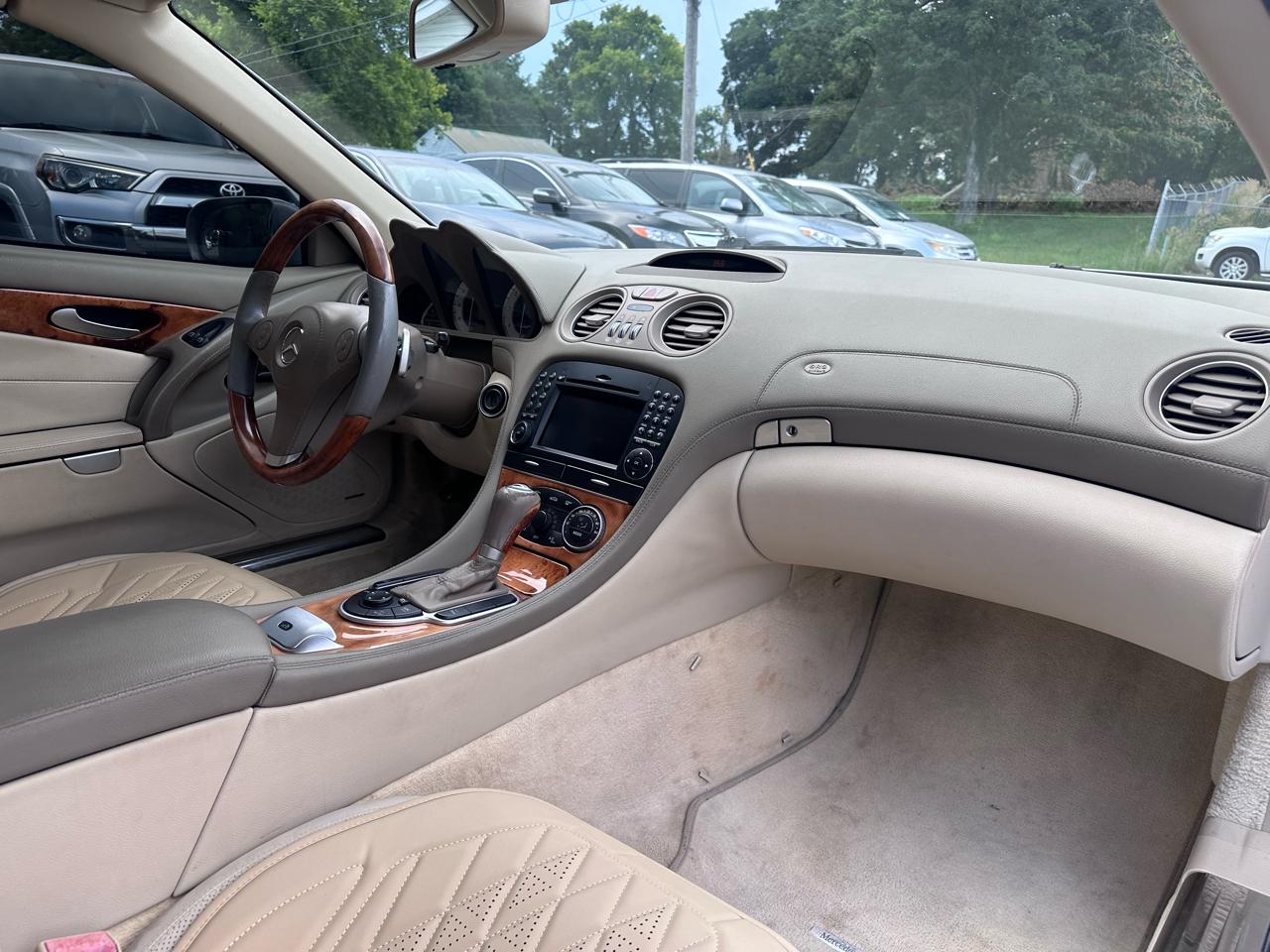 Mercedes-Benz SL-Class SL550 2009