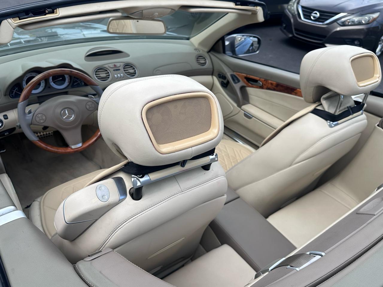 Mercedes-Benz SL-Class SL550 2009