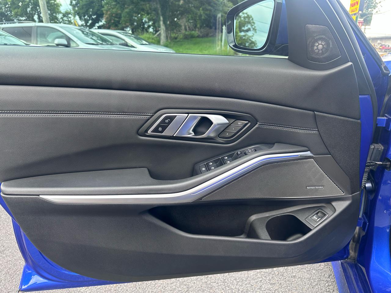BMW 3-Series 330i 2021