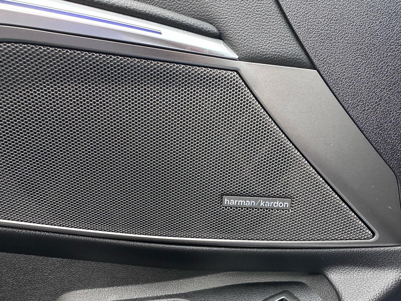 BMW 3-Series 330i 2021