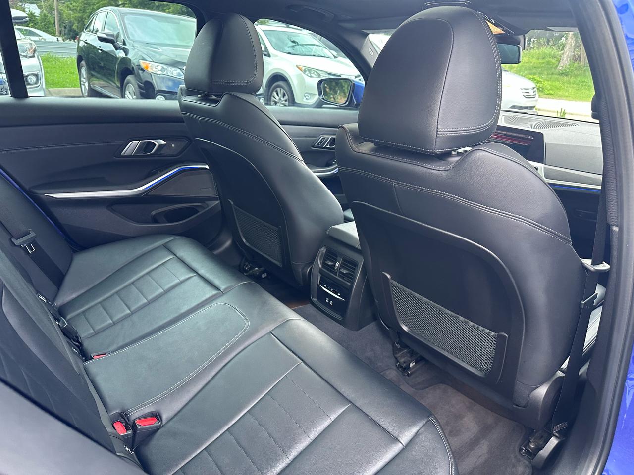 BMW 3-Series 330i 2021