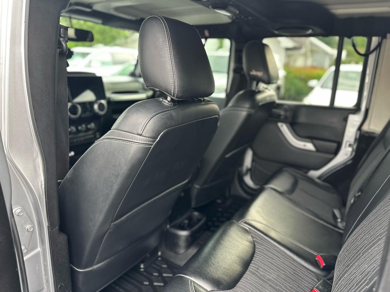Jeep Wrangler Unlimited Sport 4WD 2013