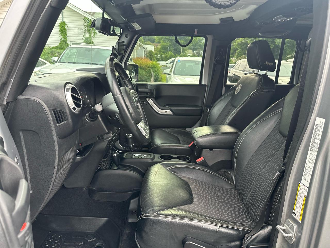 Jeep Wrangler Unlimited Sport 4WD 2013