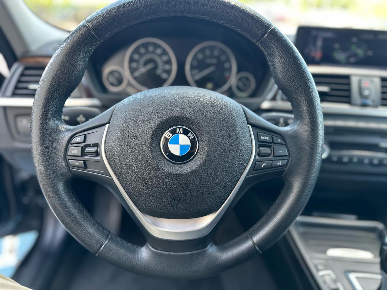 BMW 3-Series 328i Sedan 2014