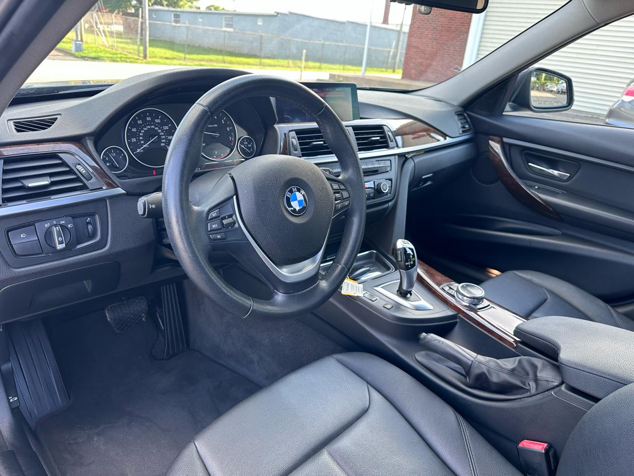 BMW 3-Series 328i Sedan 2014