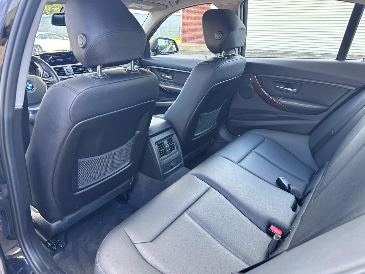 BMW 3-Series 328i Sedan 2014