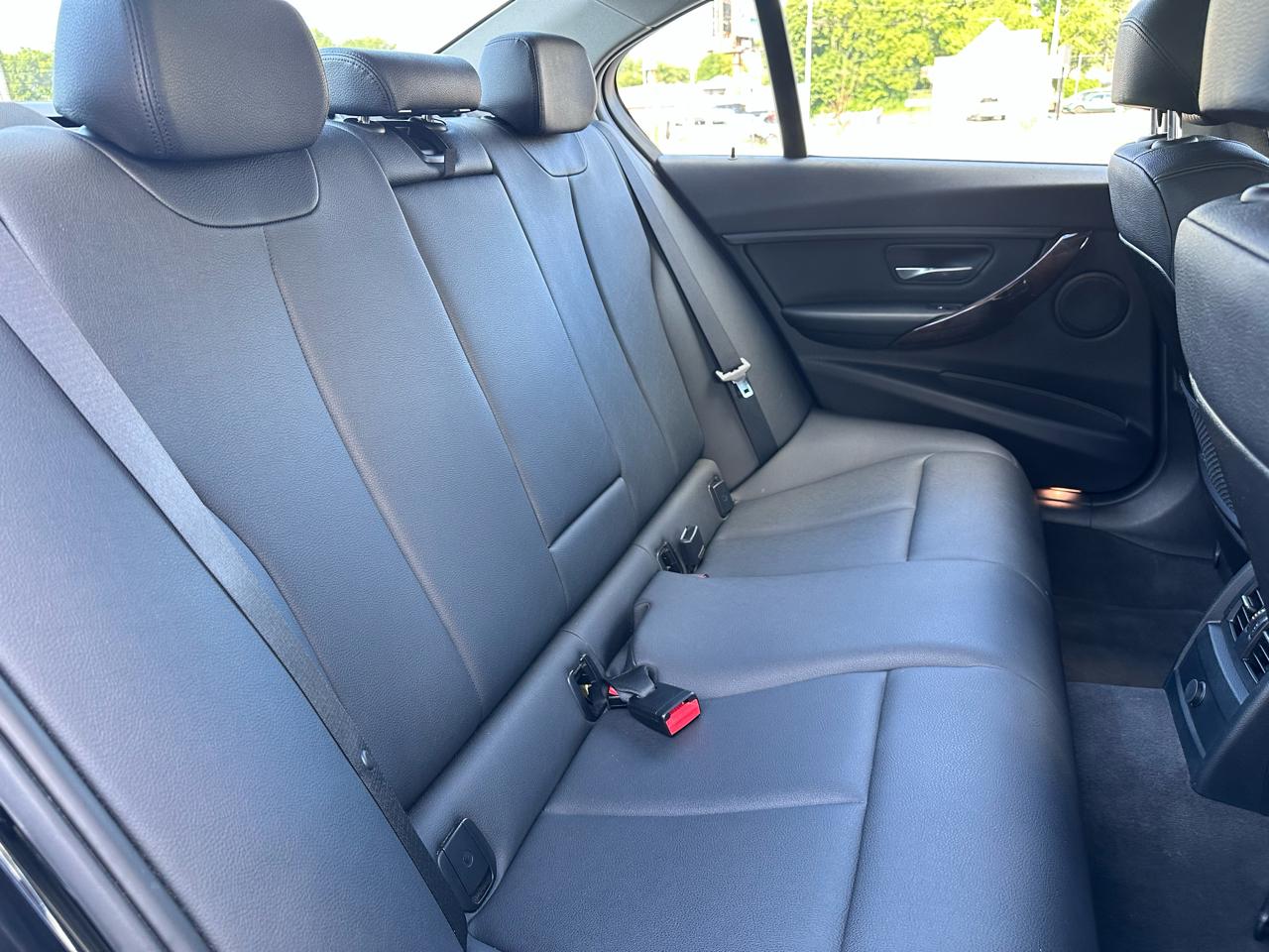 BMW 3-Series 328i Sedan 2014