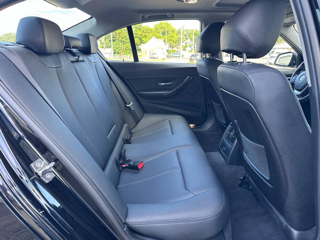 BMW 3-Series 328i Sedan 2014