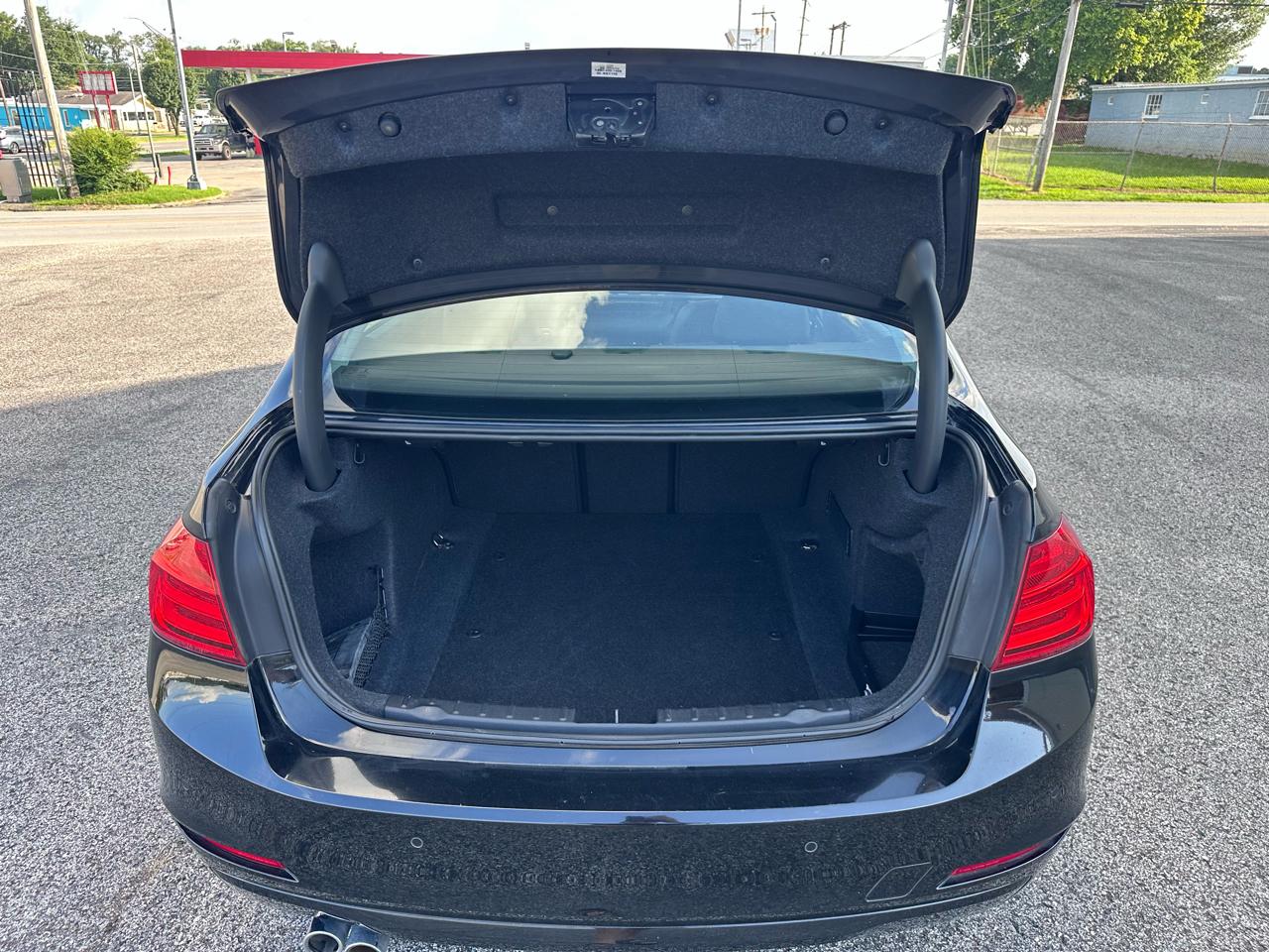BMW 3-Series 328i Sedan 2014