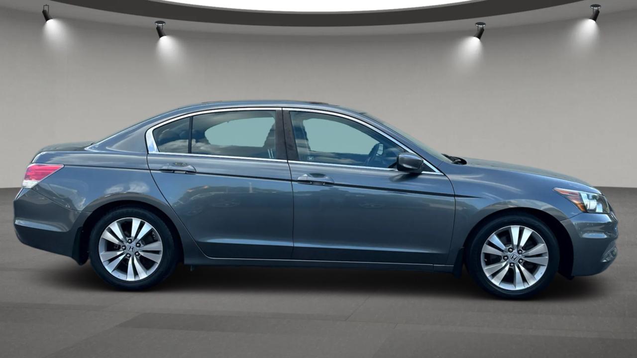 Honda Accord EX Sedan AT 2012