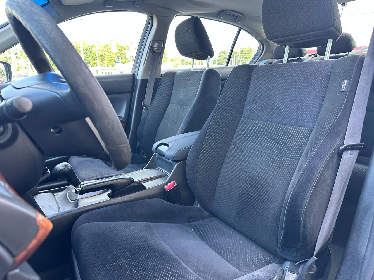 Honda Accord EX Sedan AT 2012