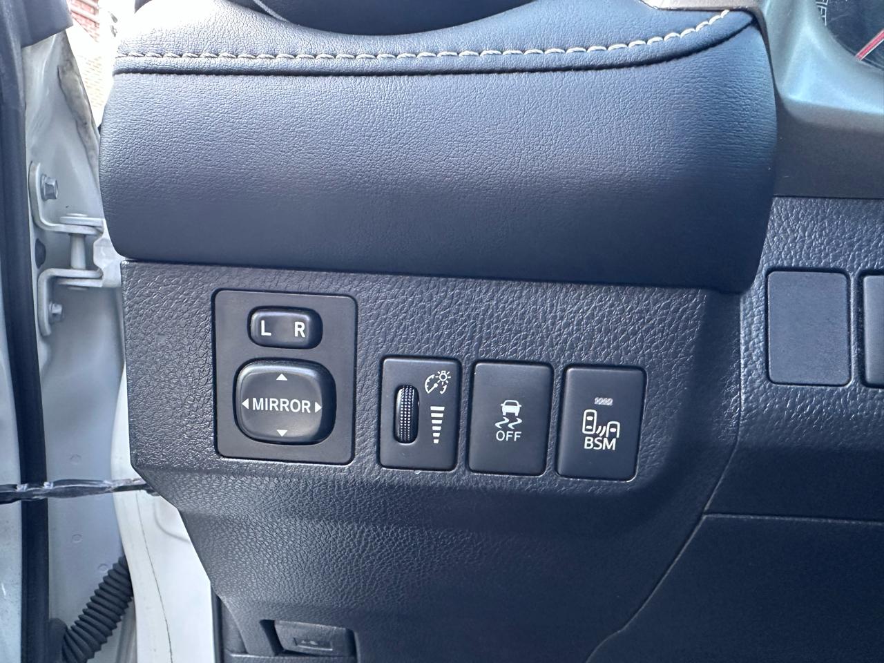 Toyota RAV4 Limited AWD 2013
