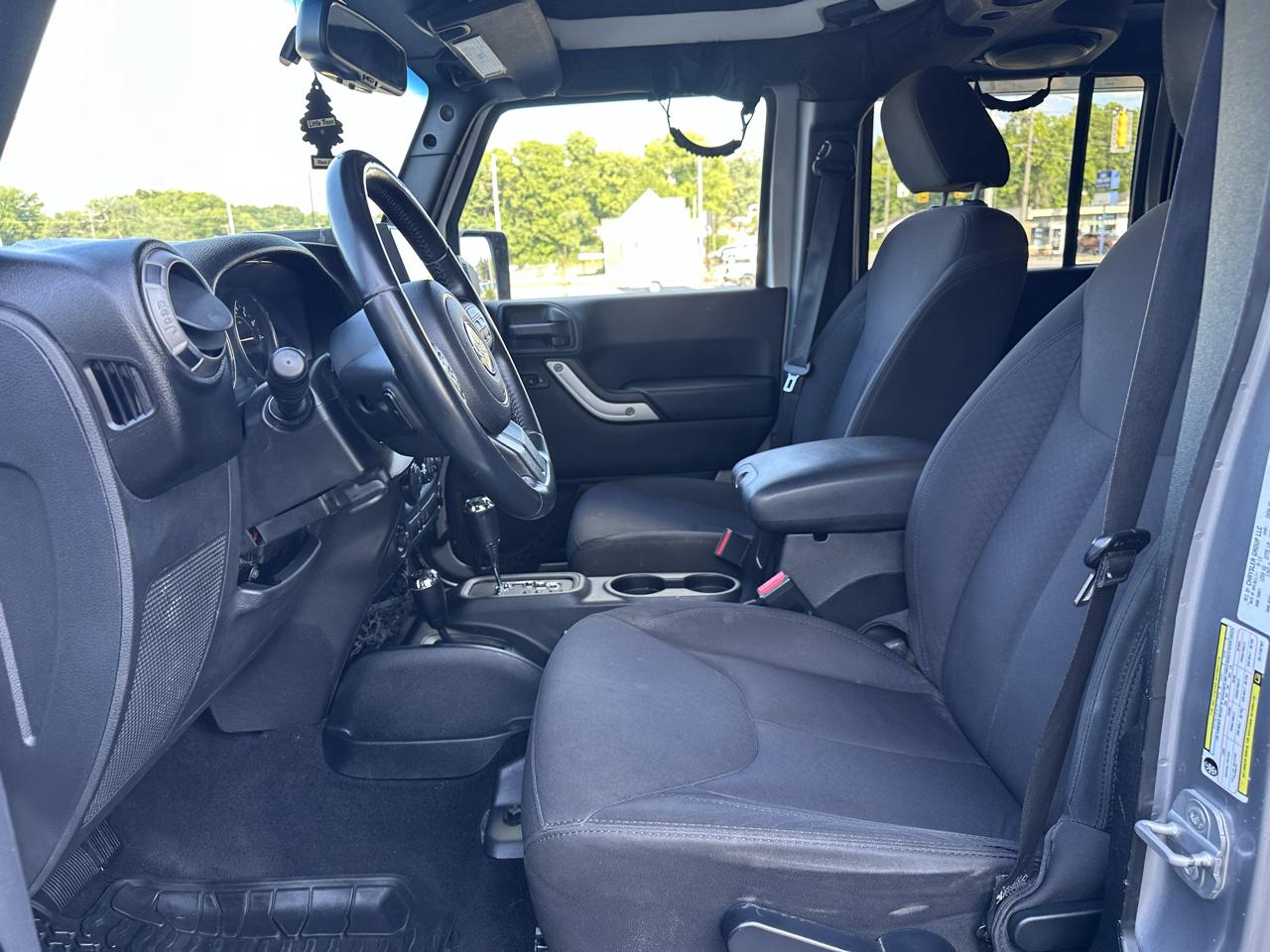 Jeep Wrangler Unlimited Sport 4WD 2014