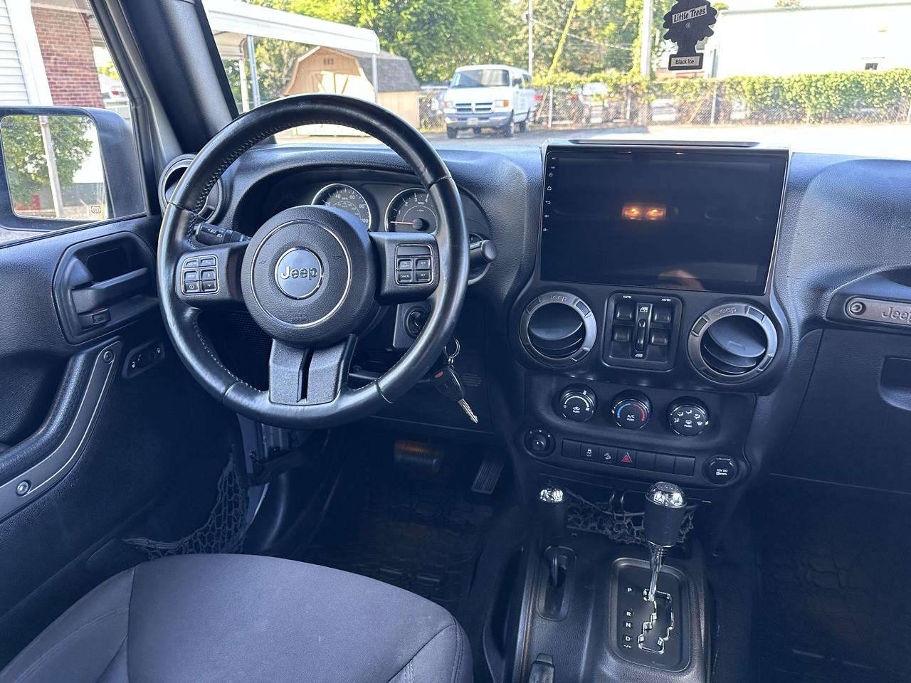 Jeep Wrangler Unlimited Sport 4WD 2014