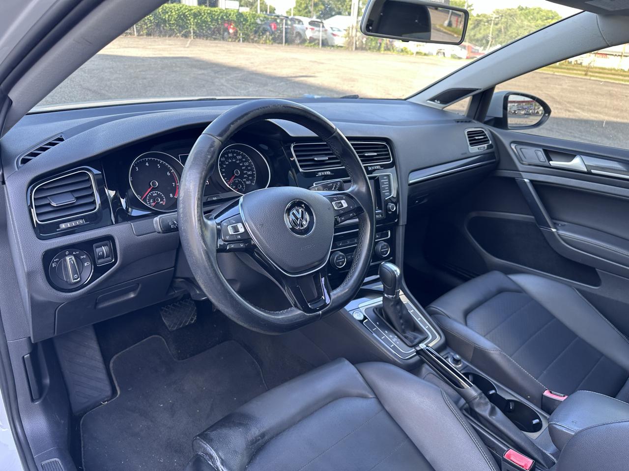 Volkswagen Golf TSI S 6A 2015