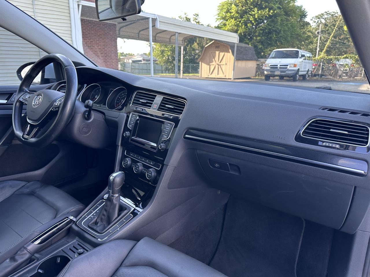 Volkswagen Golf TSI S 6A 2015