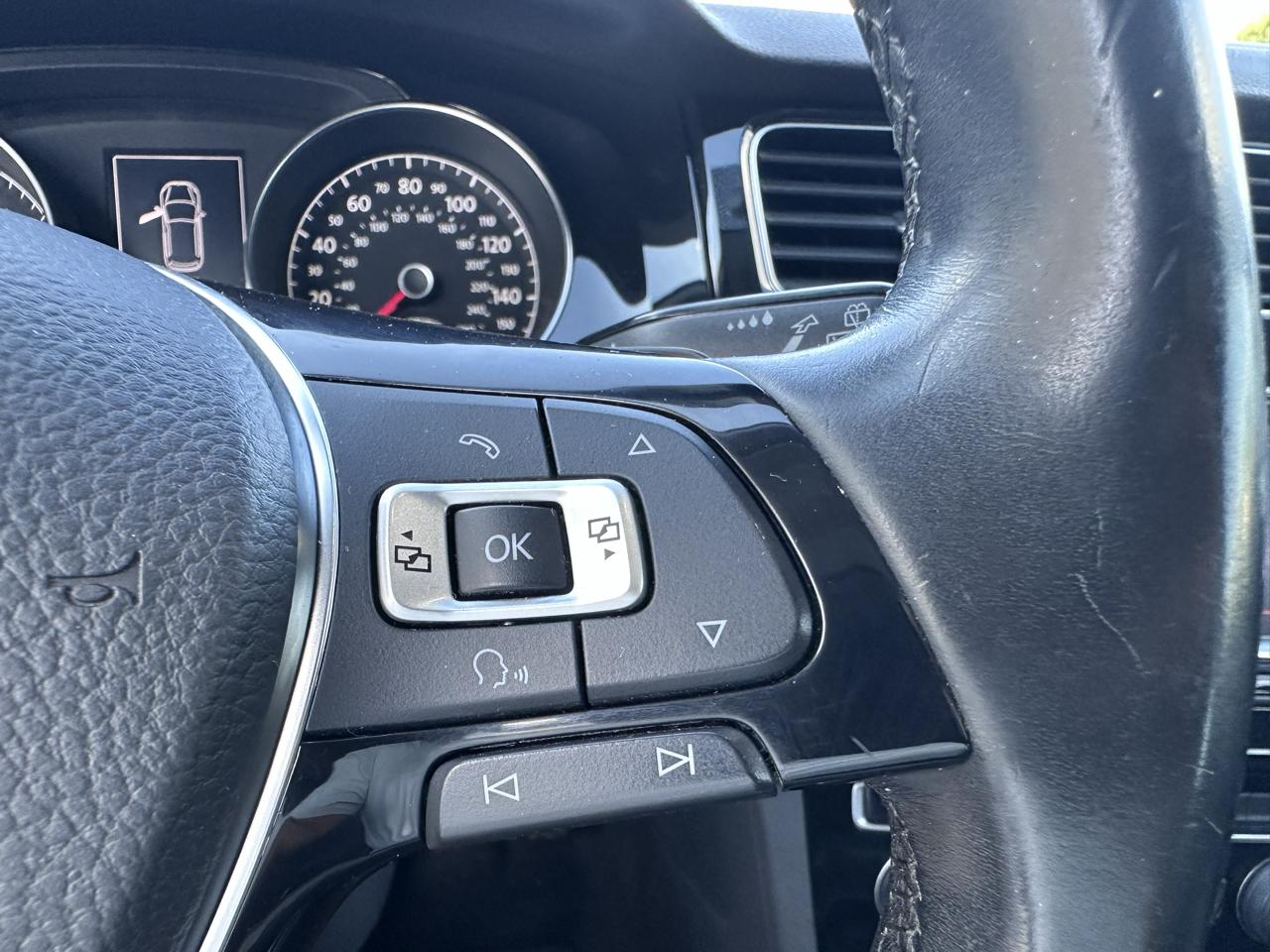 Volkswagen Golf TSI S 6A 2015