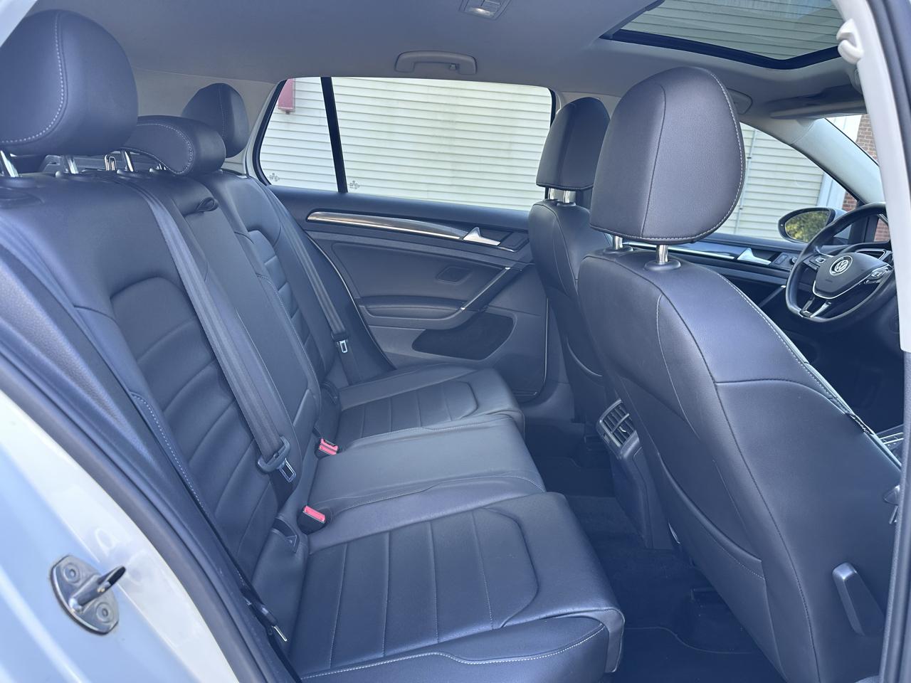 Volkswagen Golf TSI S 6A 2015