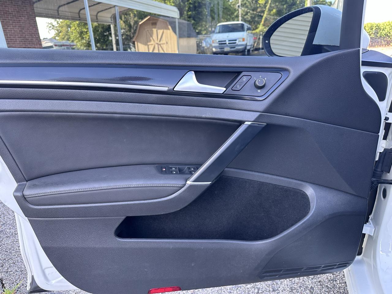 Volkswagen Golf TSI S 6A 2015