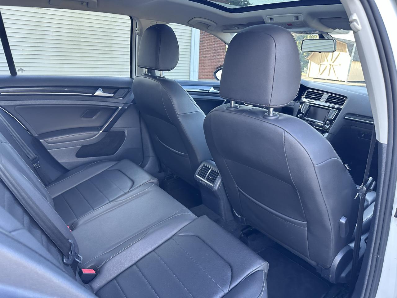 Volkswagen Golf TSI S 6A 2015