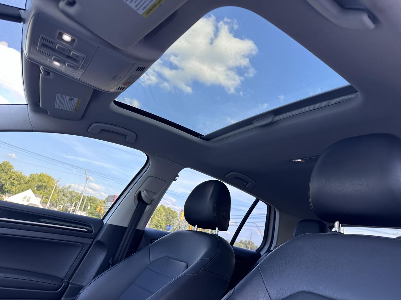 Volkswagen Golf TSI S 6A 2015