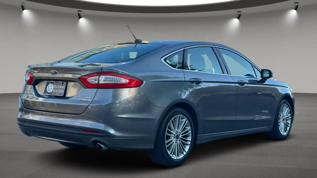 Ford Fusion Hybrid SE 2014