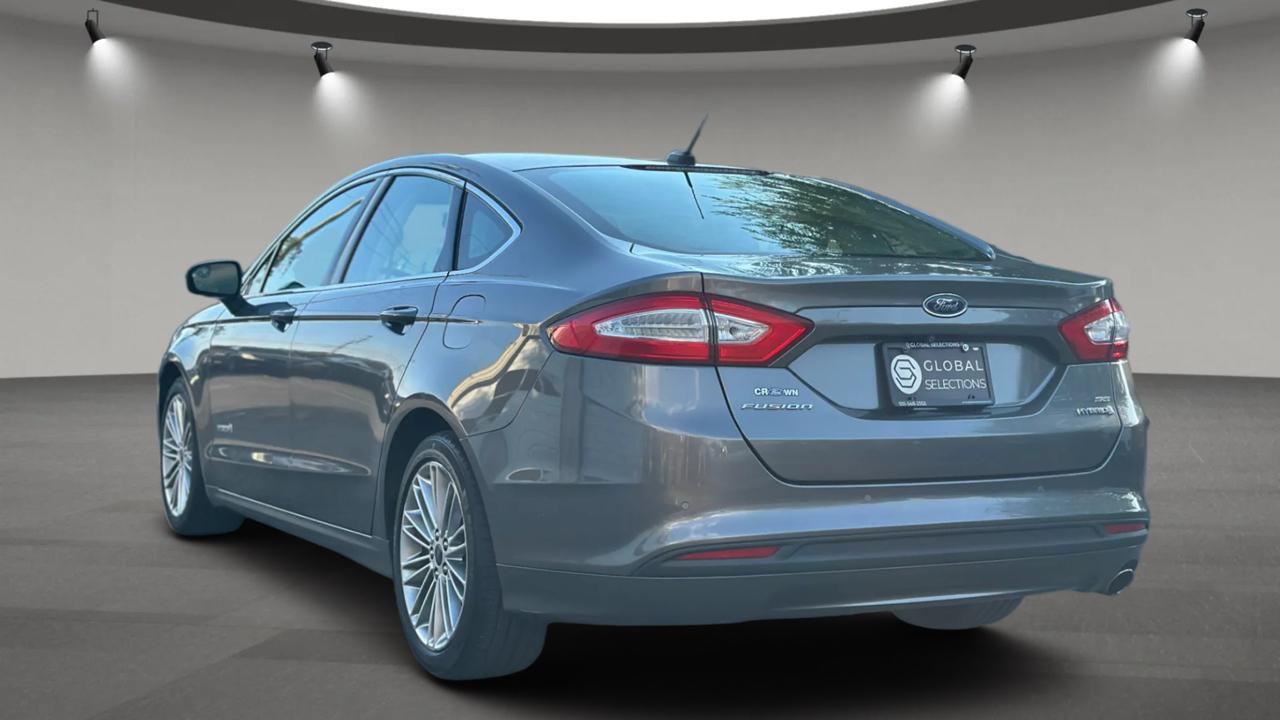 Ford Fusion Hybrid SE 2014