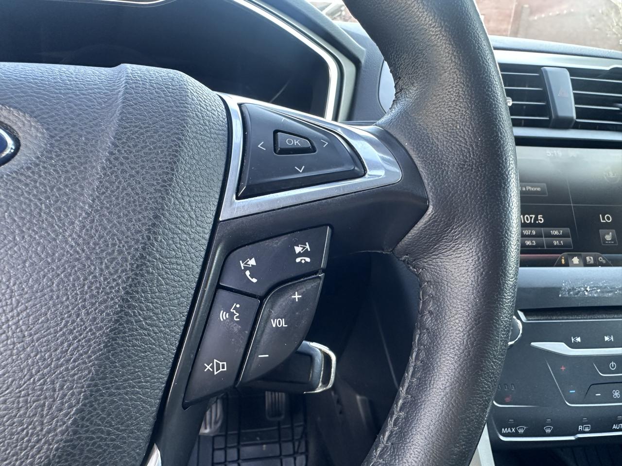 Ford Fusion Hybrid SE 2014