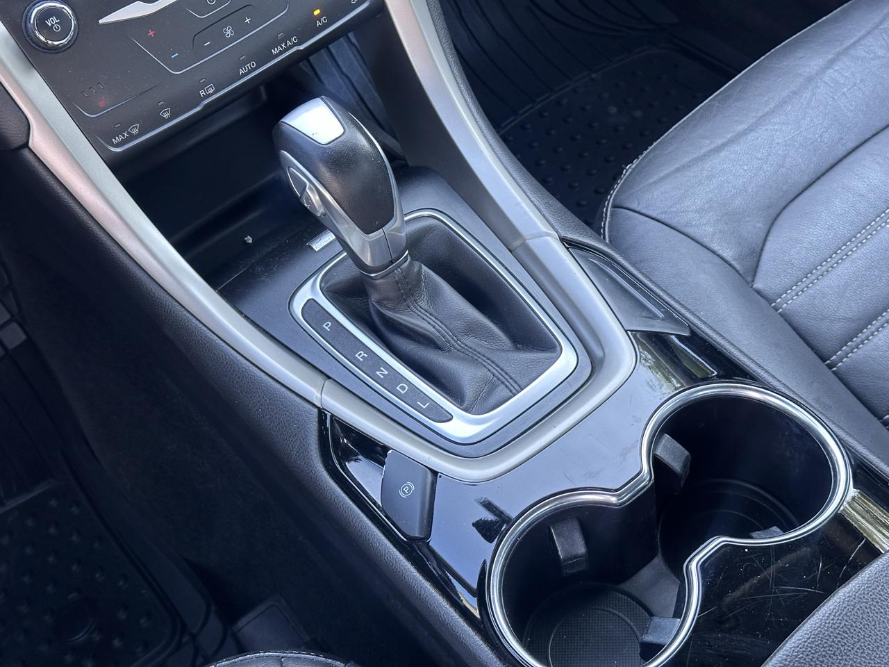 Ford Fusion Hybrid SE 2014