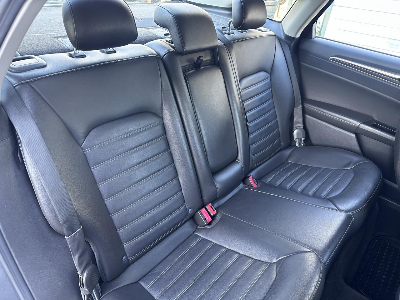 Ford Fusion Hybrid SE 2014