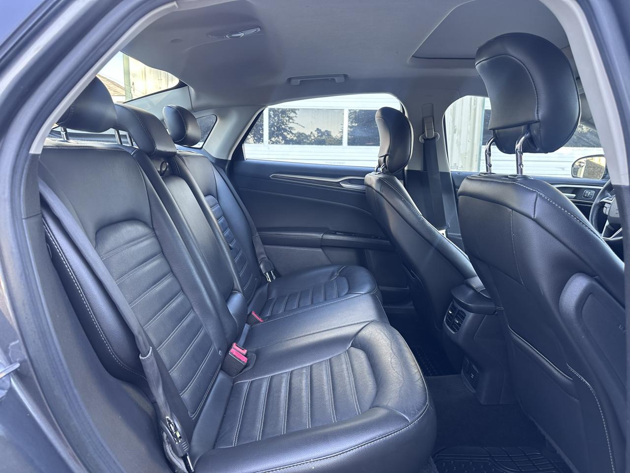 Ford Fusion Hybrid SE 2014