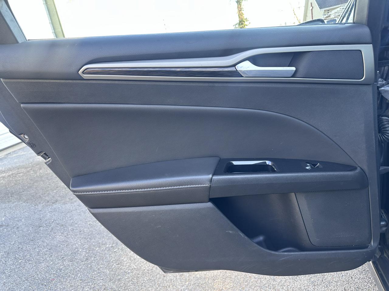Ford Fusion Hybrid SE 2014