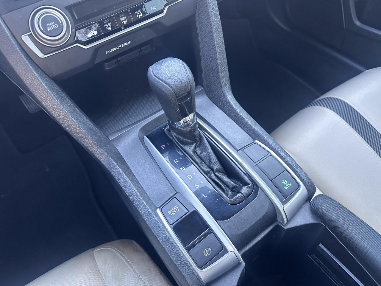 Honda Civic LX Sedan CVT 2016