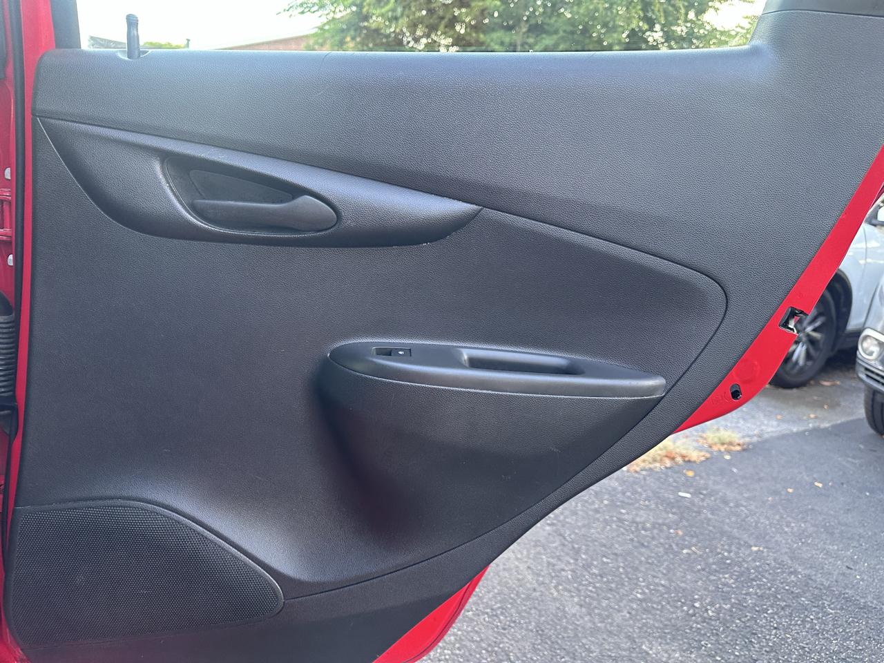 Chevrolet Spark photo 36