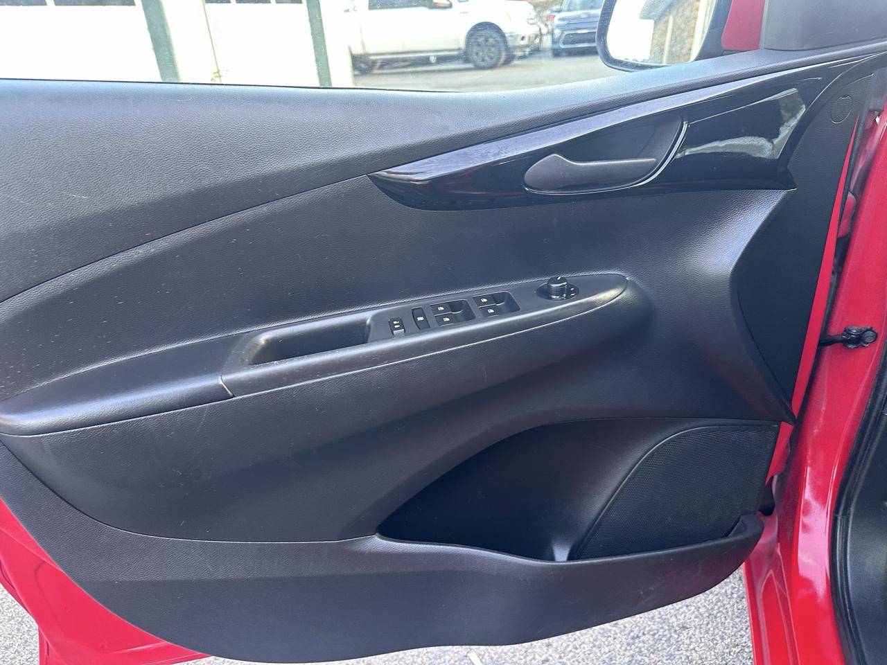 Chevrolet Spark photo 33